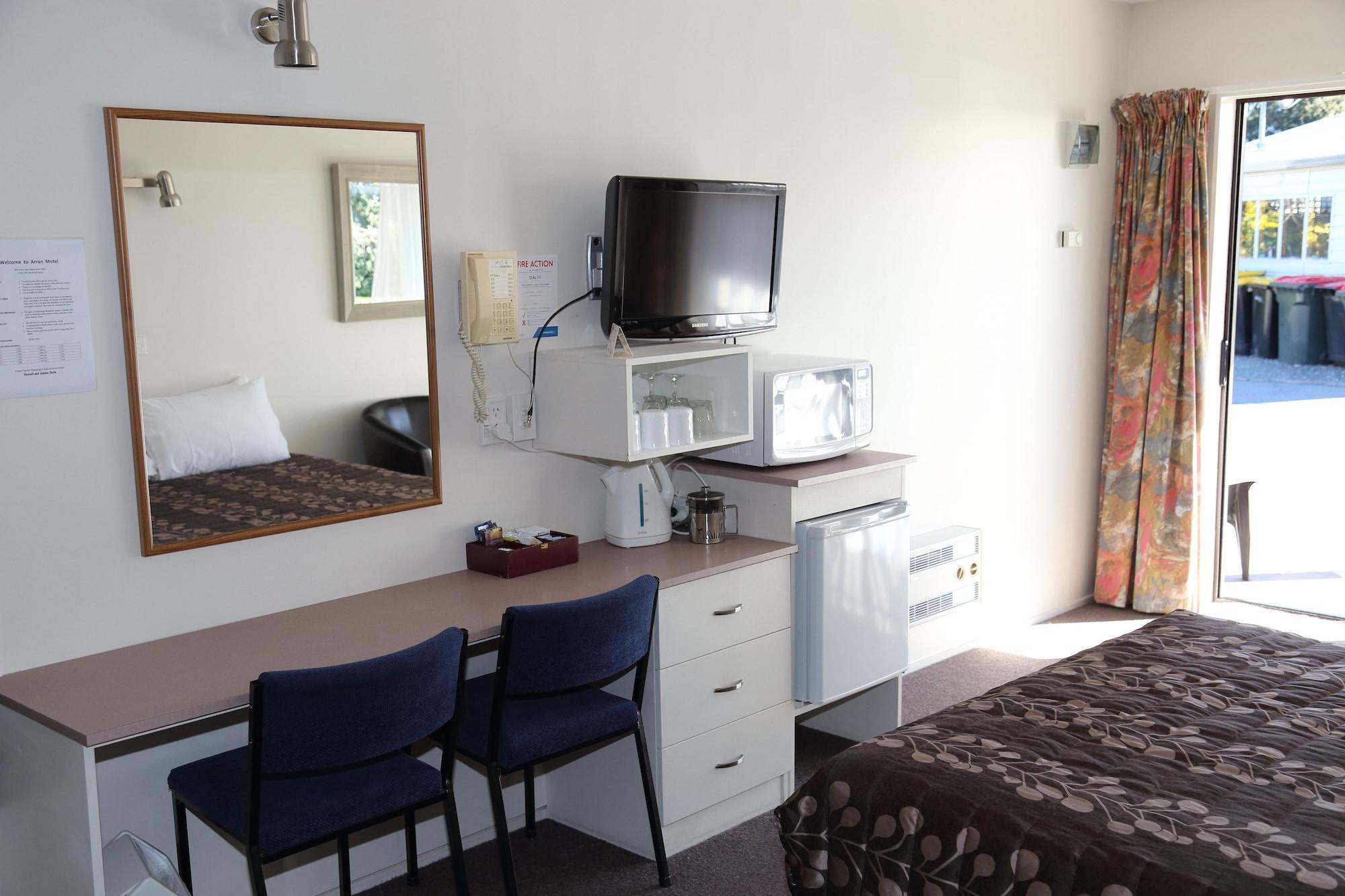Arran Motel Te Anau Exterior photo